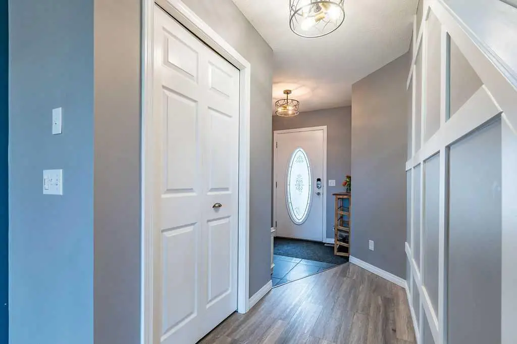 64 Everglen Rise SW, Calgary, Alberta Sold History | HouseSigma