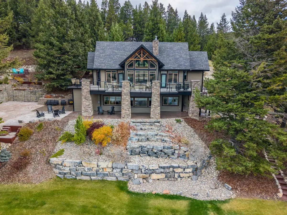 3 - 5302 19 Avenue, Coleman, Alberta T0K0M0 For Sale | HouseSigma