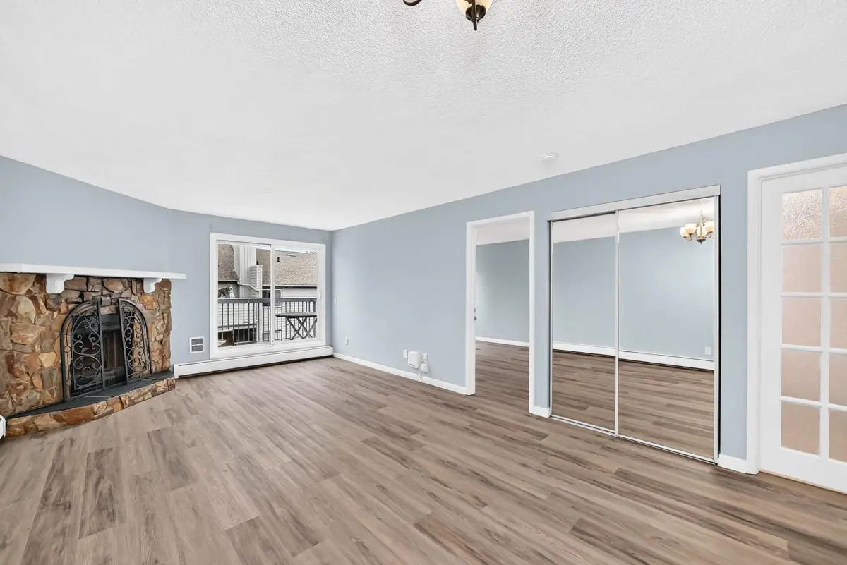 2467 - 70 Glamis Drive SW, Calgary, Alberta T3E6T6 For Sale | HouseSigma