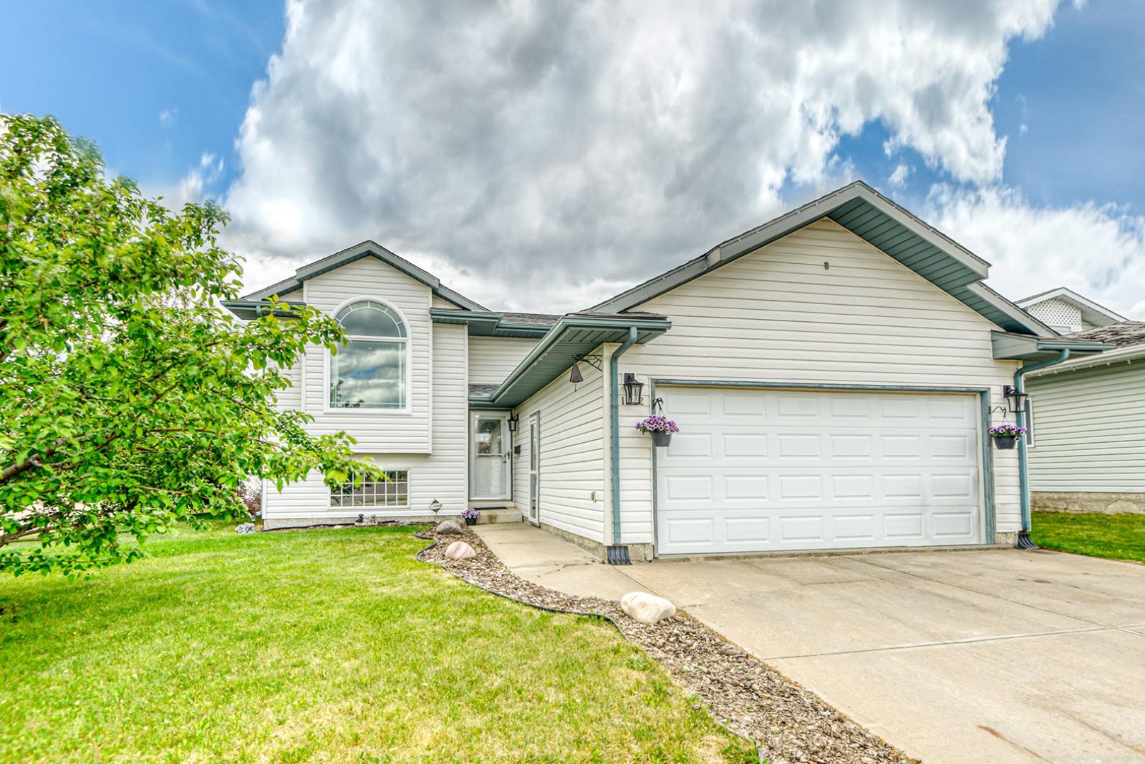 11002 90 Street, Grande Prairie, Alberta T8X1K3 Sold History HouseSigma