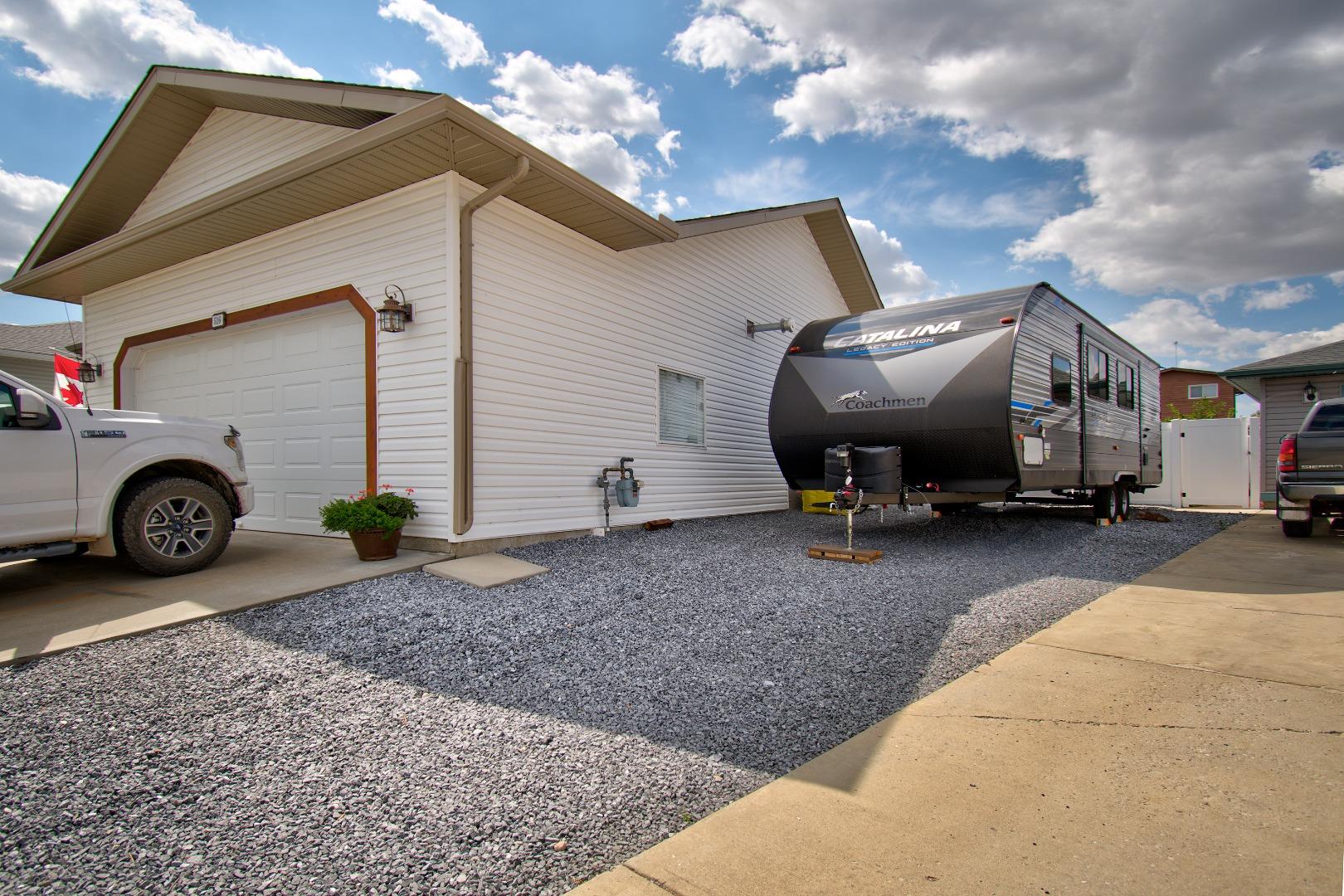 516 Gib Bell Close, Irricana, Alberta T0M1B0 Sold History HouseSigma