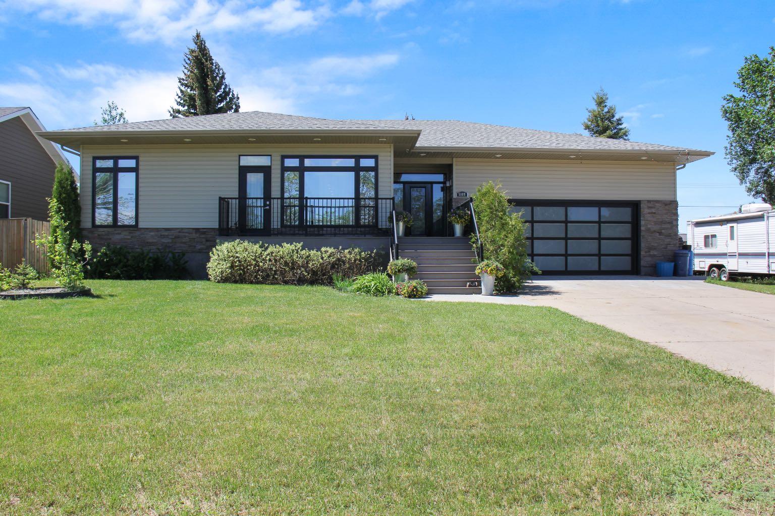 5109 50 Street, Sedgewick, Alberta T0B4C0 For Sale HouseSigma