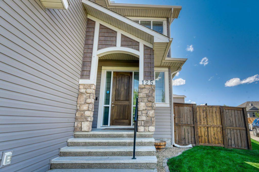 125 Rainbow Falls Row, Chestermere, Alberta T1X0N7 For Sale HouseSigma