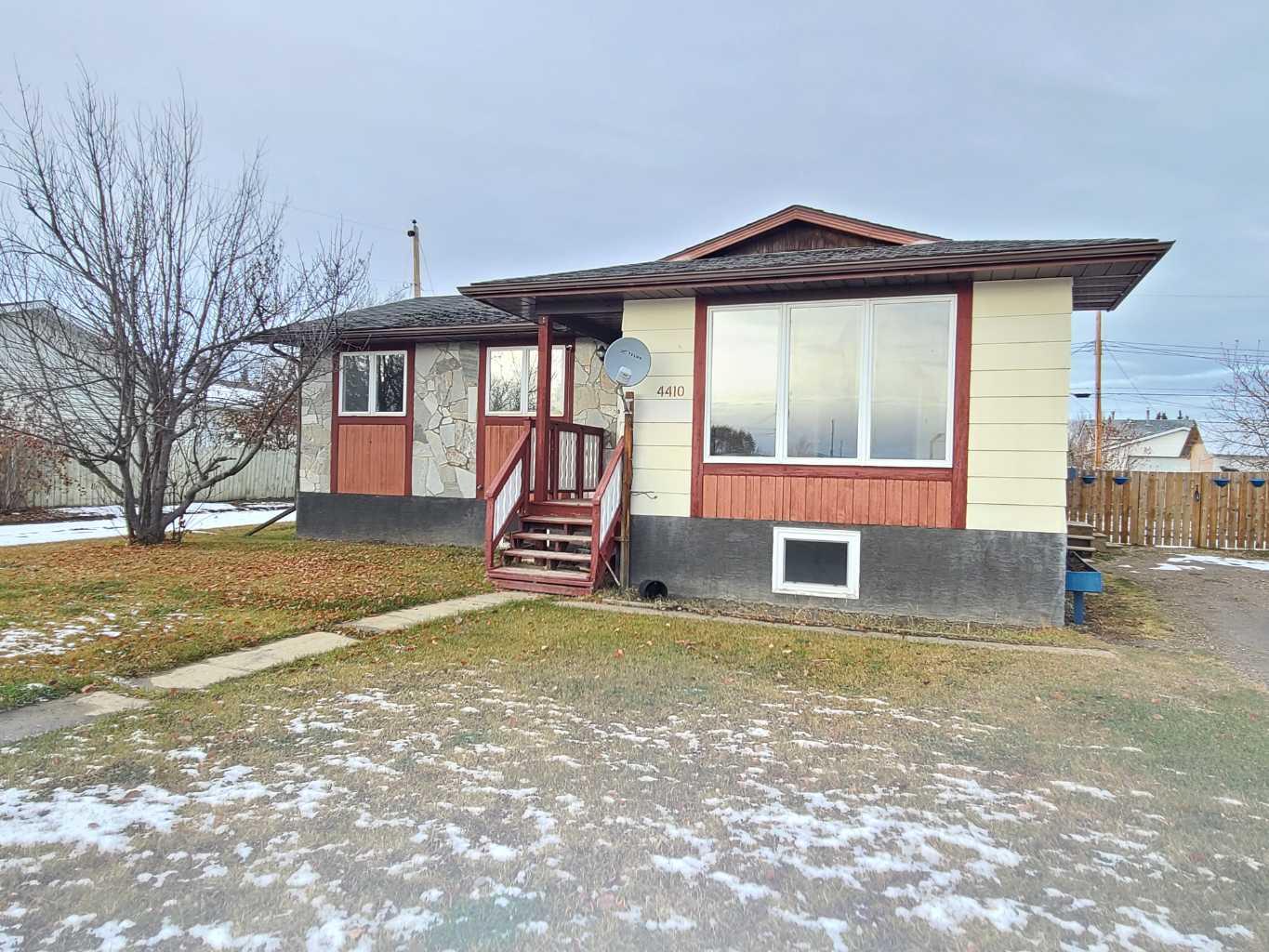 4410 49 Avenue, Grimshaw, Alberta T0H1W0 For Sale HouseSigma