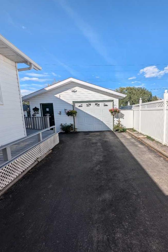 5105 Norfolk Avenue, Coronation, Alberta T0C1C0 For Sale HouseSigma