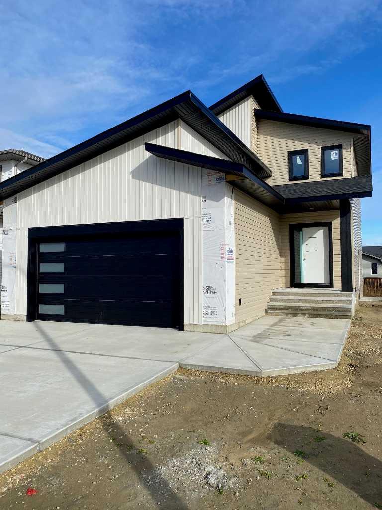 82 Palmer Circle, Blackfalds, Alberta T0M0J2 For Sale HouseSigma