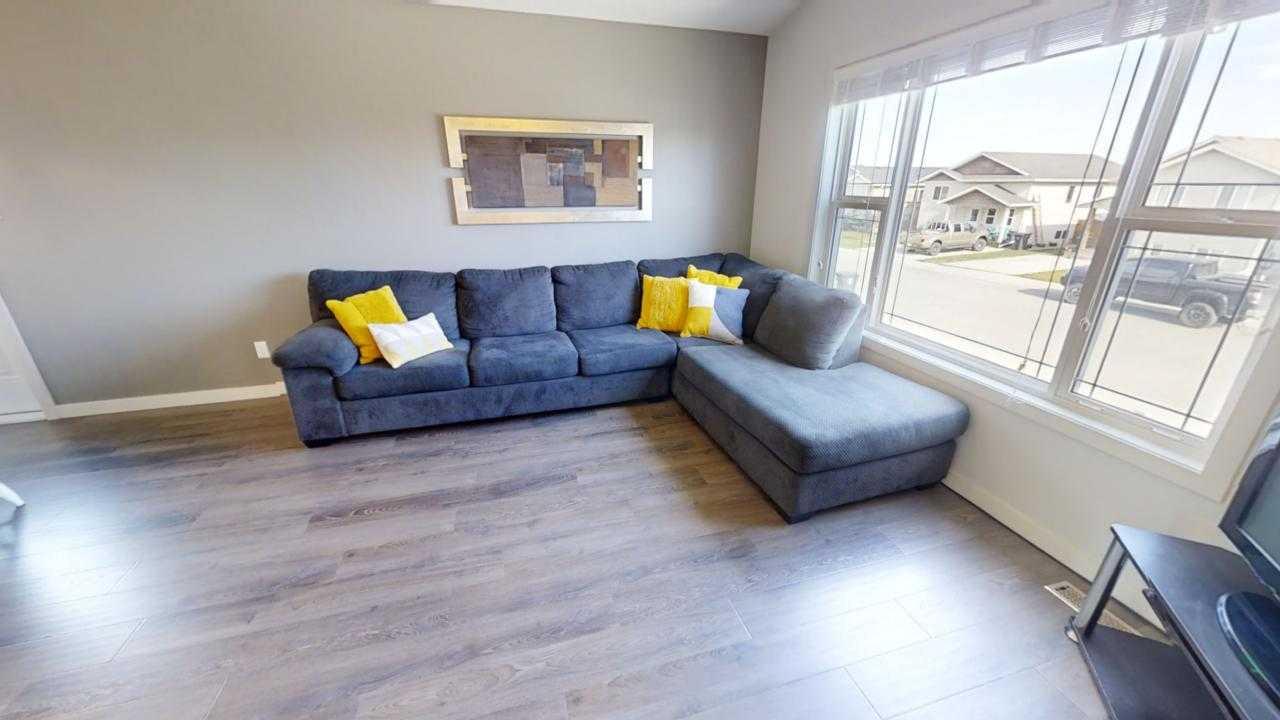 4614 7, Coalhurst, Alberta T0L0V0 For Sale HouseSigma