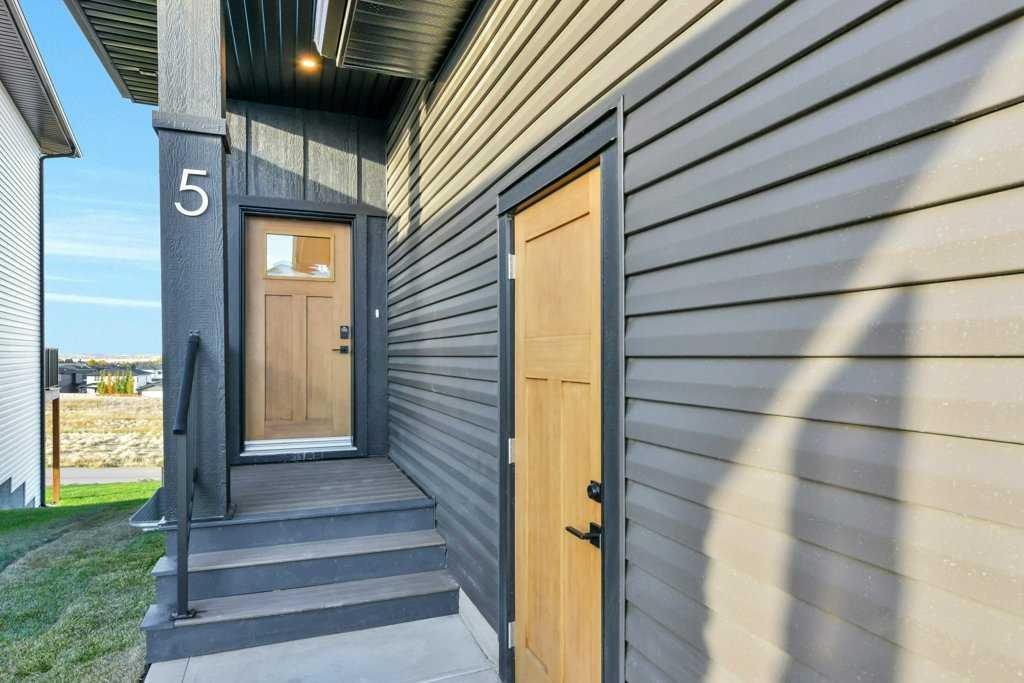 5 Vincent Gate, Sylvan Lake, Alberta T4S1Z3 For Sale HouseSigma