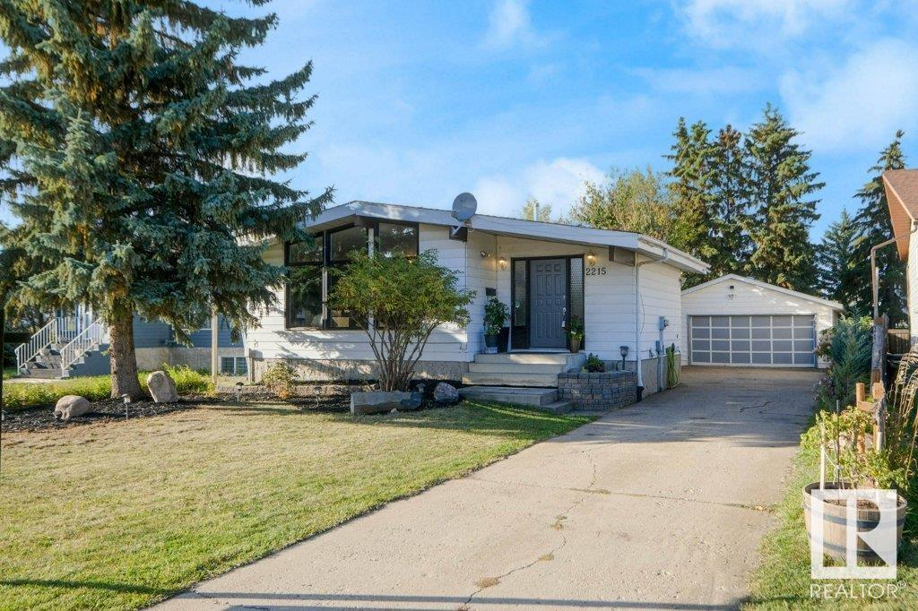 2215 Millbourne Road W NW, Edmonton, Alberta T6K0Y3 For Sale HouseSigma