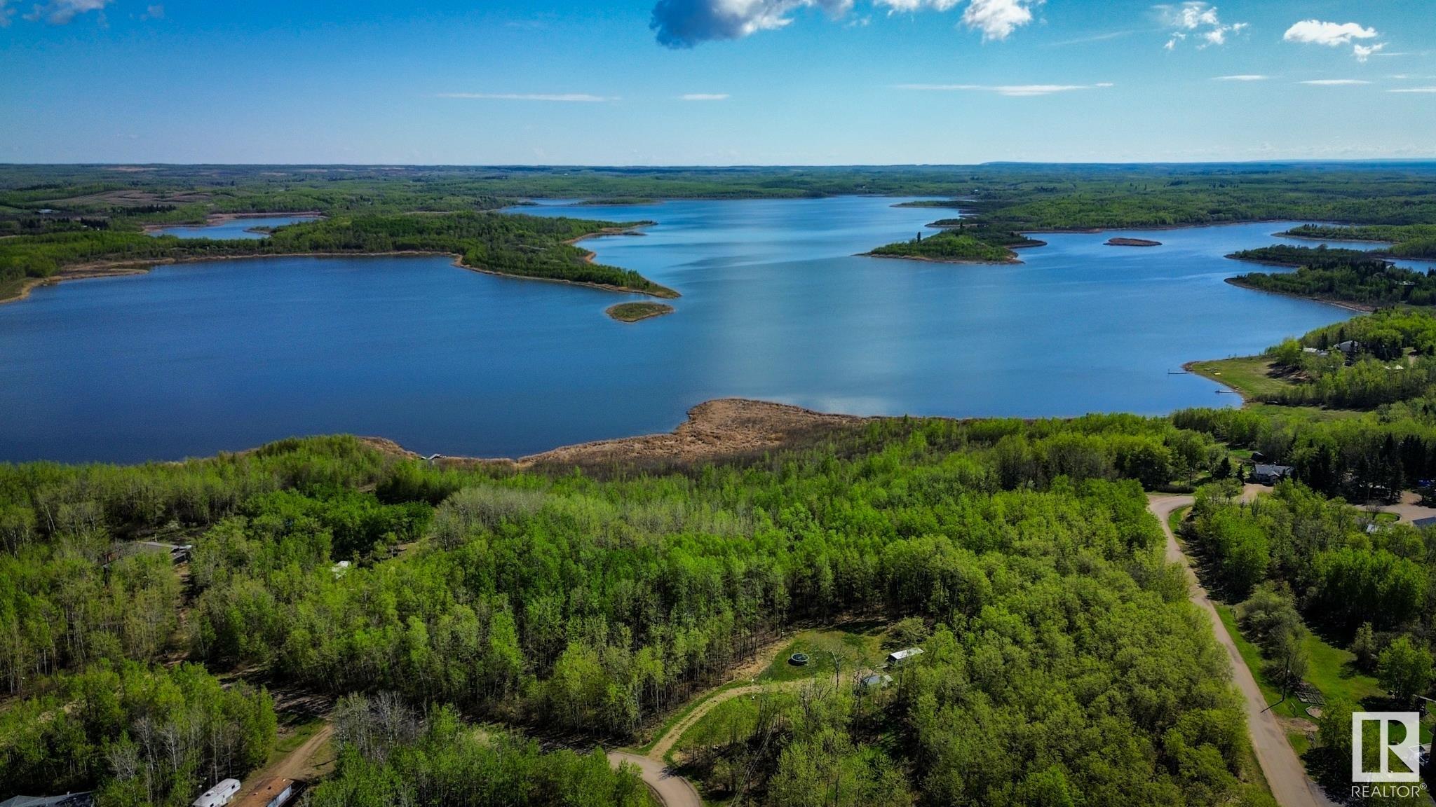 132 11124 Township Road 595, Rural St. Paul County, Alberta T0A0C0 For