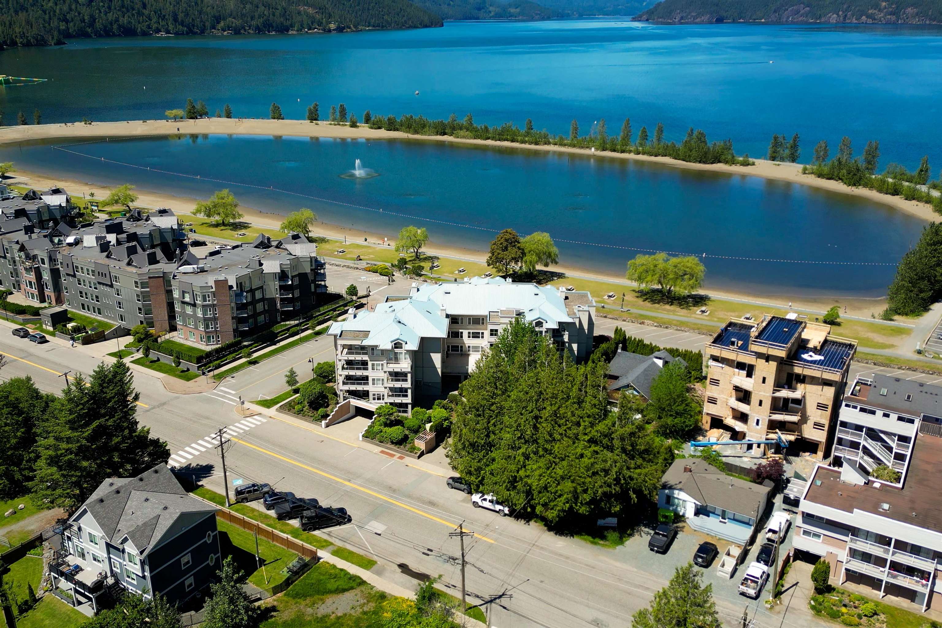 201 410 ESPLANADE AVENUE, Harrison Hot Springs, British Columbia