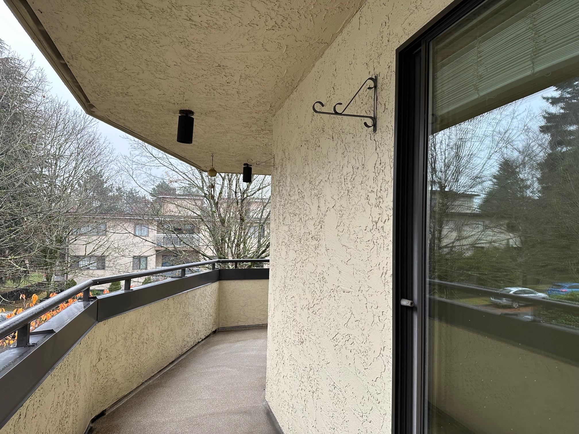 301 8645 OSLER STREET, Vancouver, British Columbia V6P4E6 For Sale