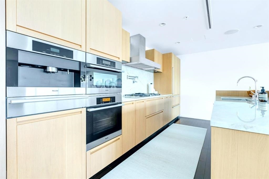 Unit 230X - 1011 Cordova Street W, Vancouver 4
