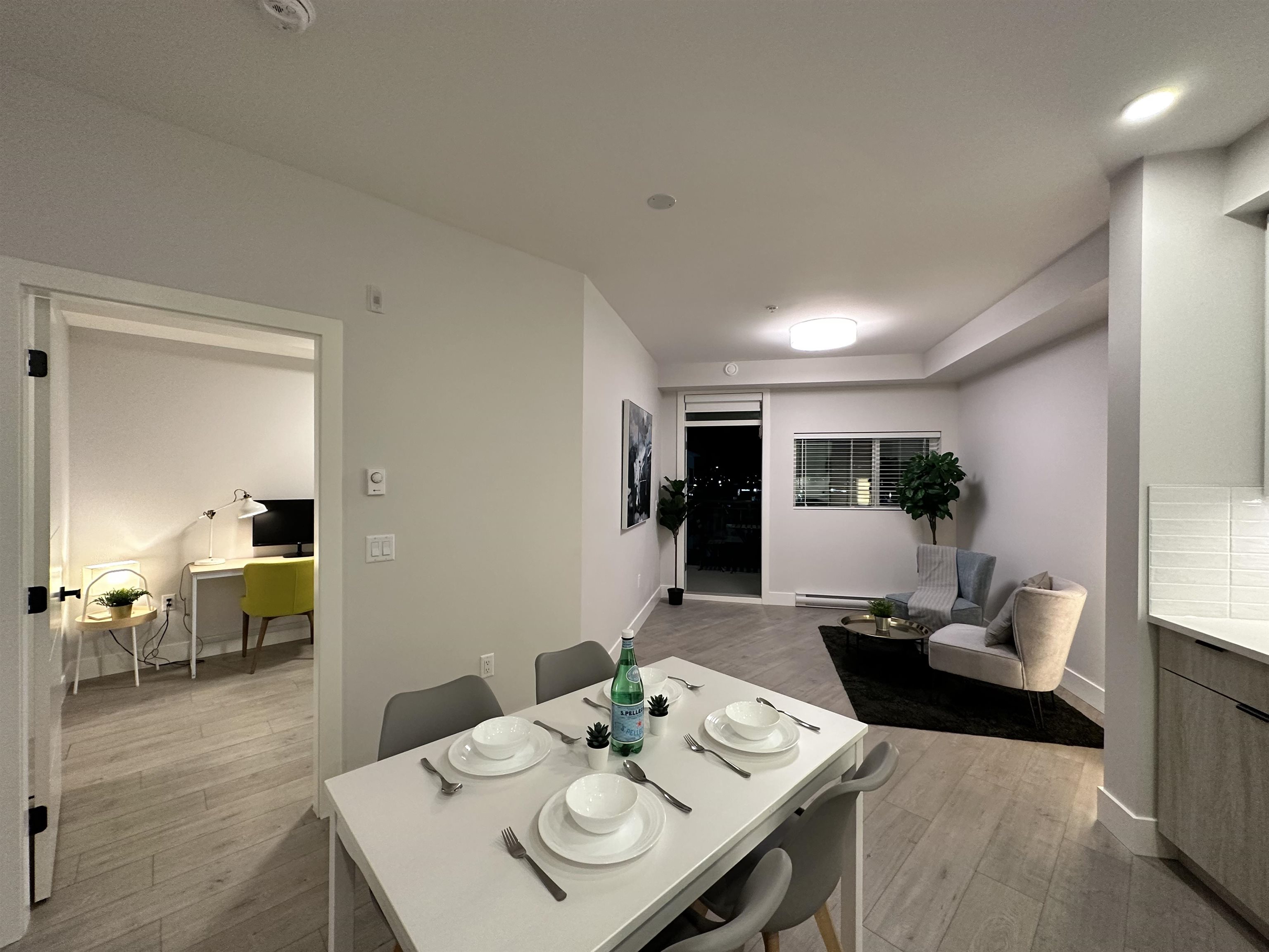 Unit 503 - 20061 Fraser Highway, Langley 3
