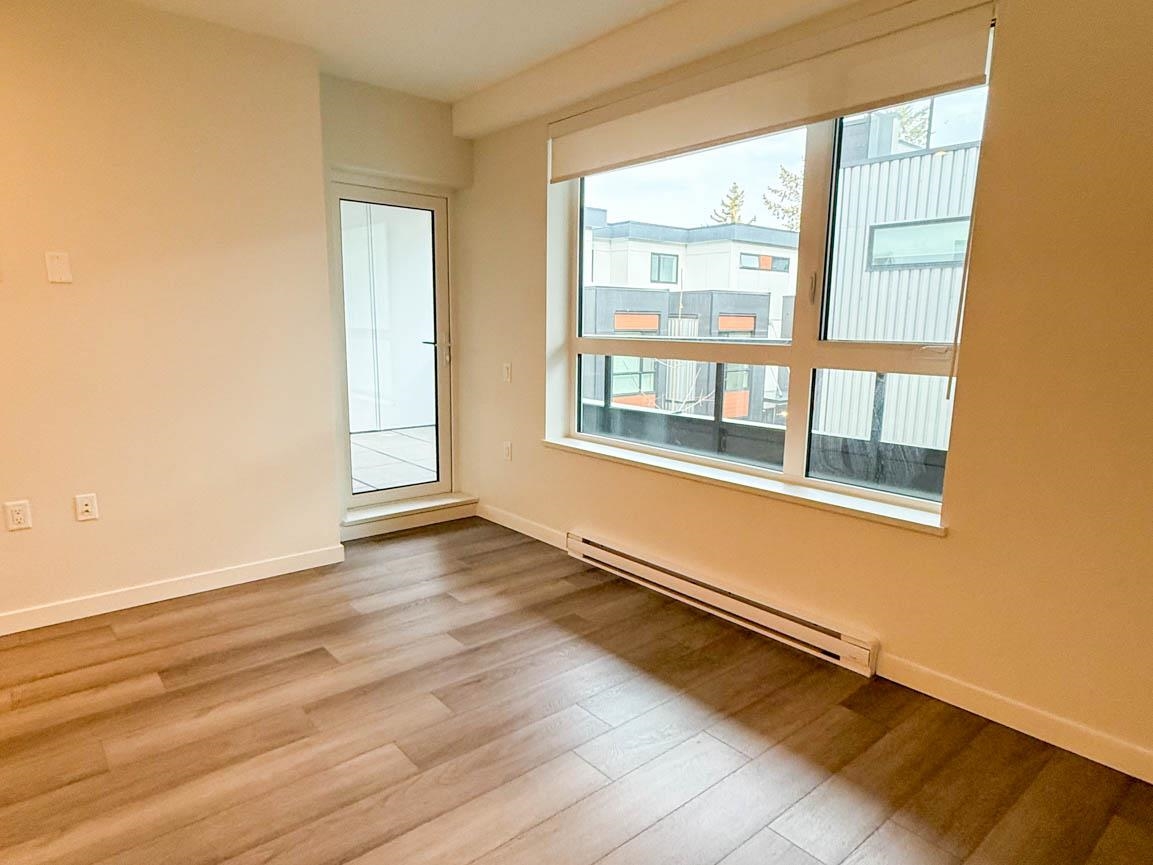 Unit 204 - 3588 Hull Street, Vancouver 4