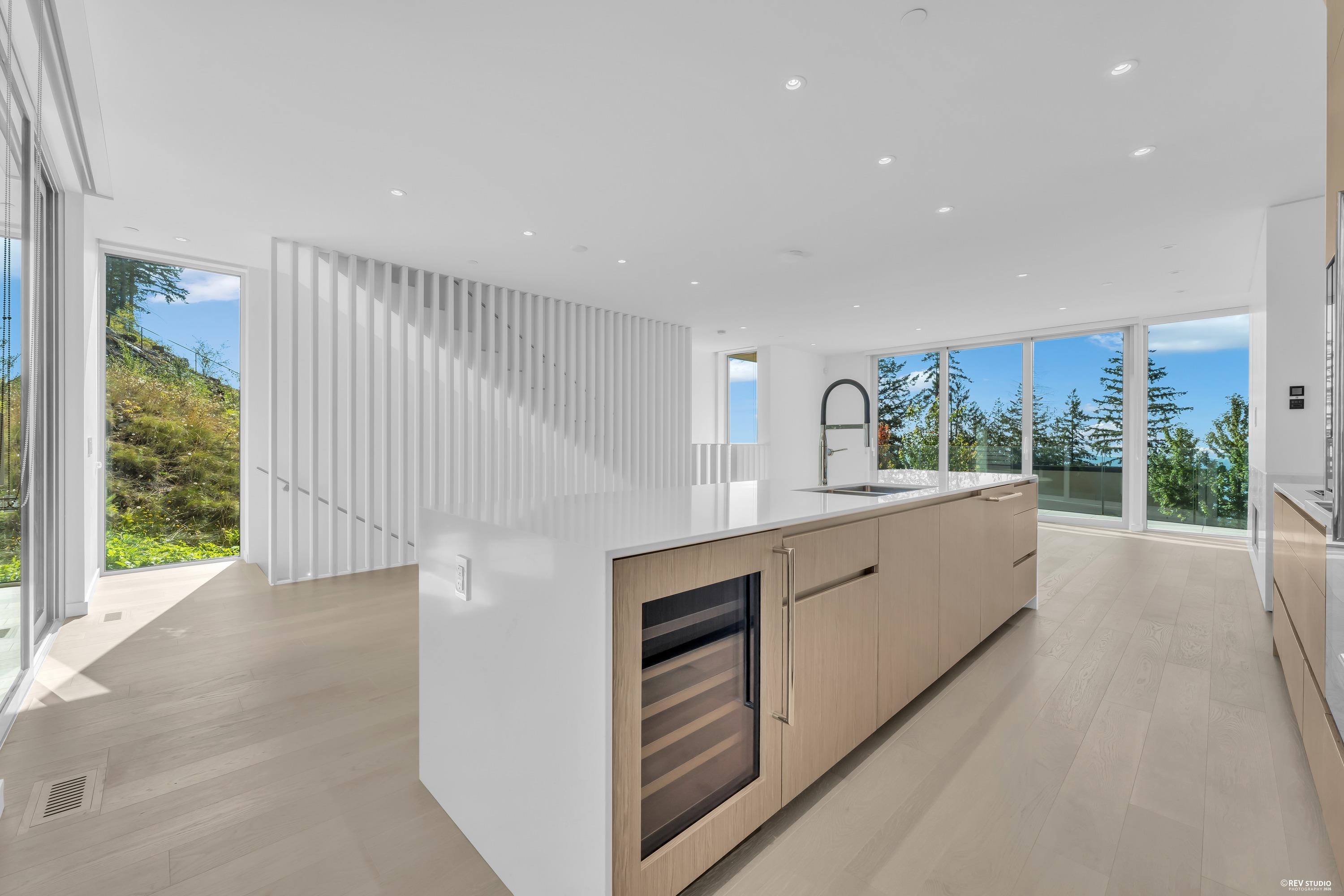 3317 Chippendale Road, West Vancouver 3