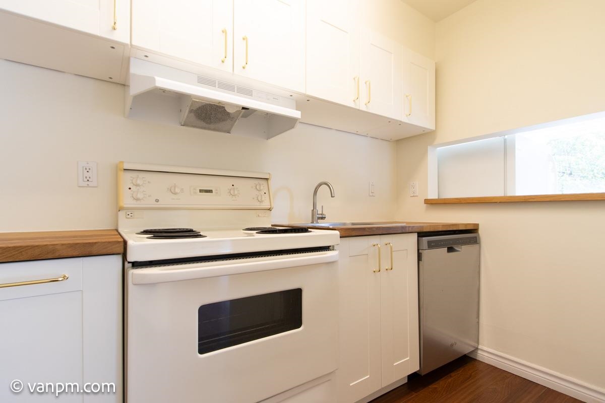 Unit 208 - 1363 Clyde Avenue, West Vancouver 5