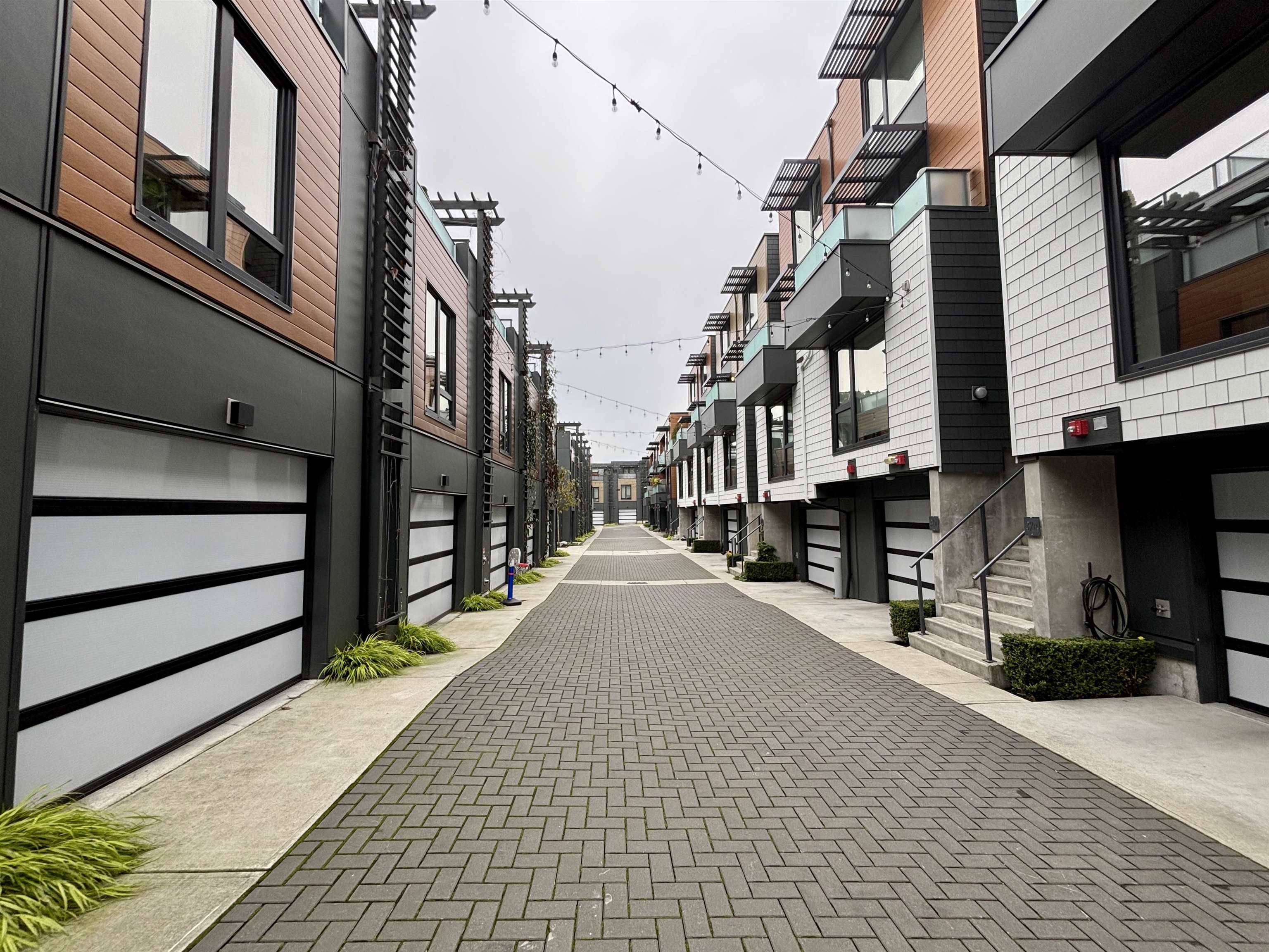 Unit 3 - 720 3rd East Street, North Vancouver 3