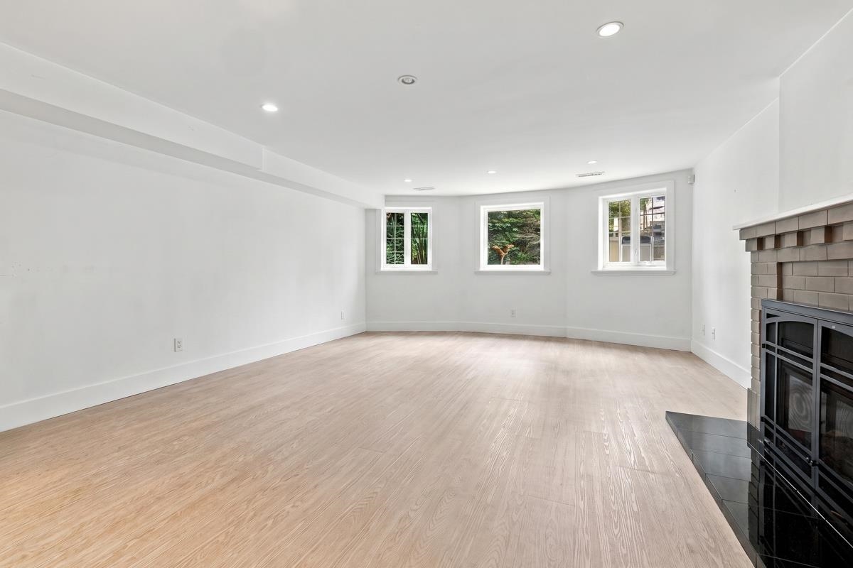 Unit Basement Suite - 2843 W 49th Ave, Vancouver 3