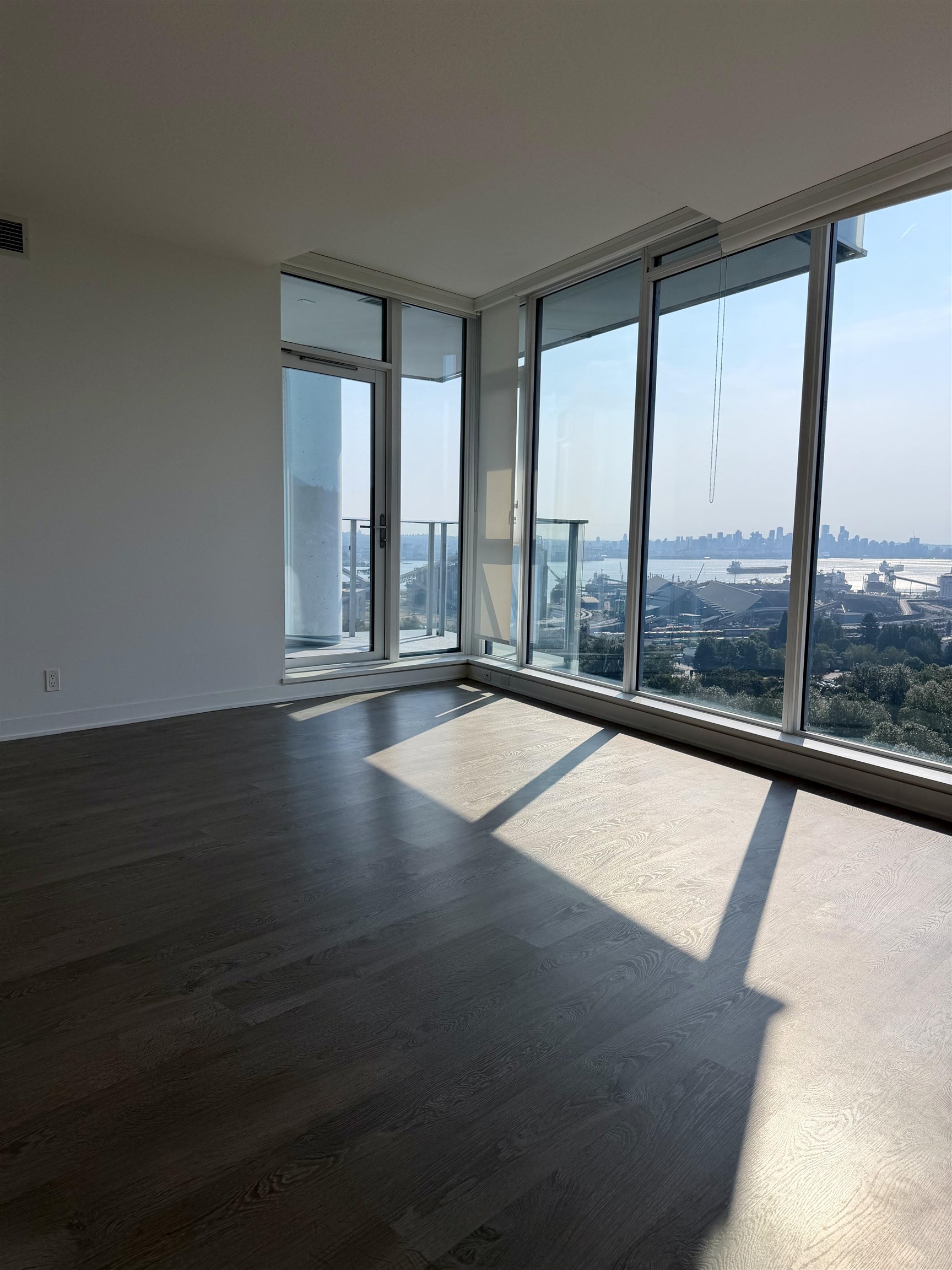Unit 2506 - 1401 Hunter Street, North Vancouver 3