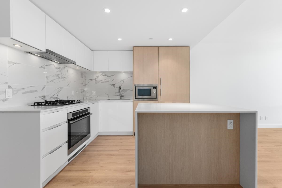 Unit 1208 - 1500 Fern Street, North Vancouver 3