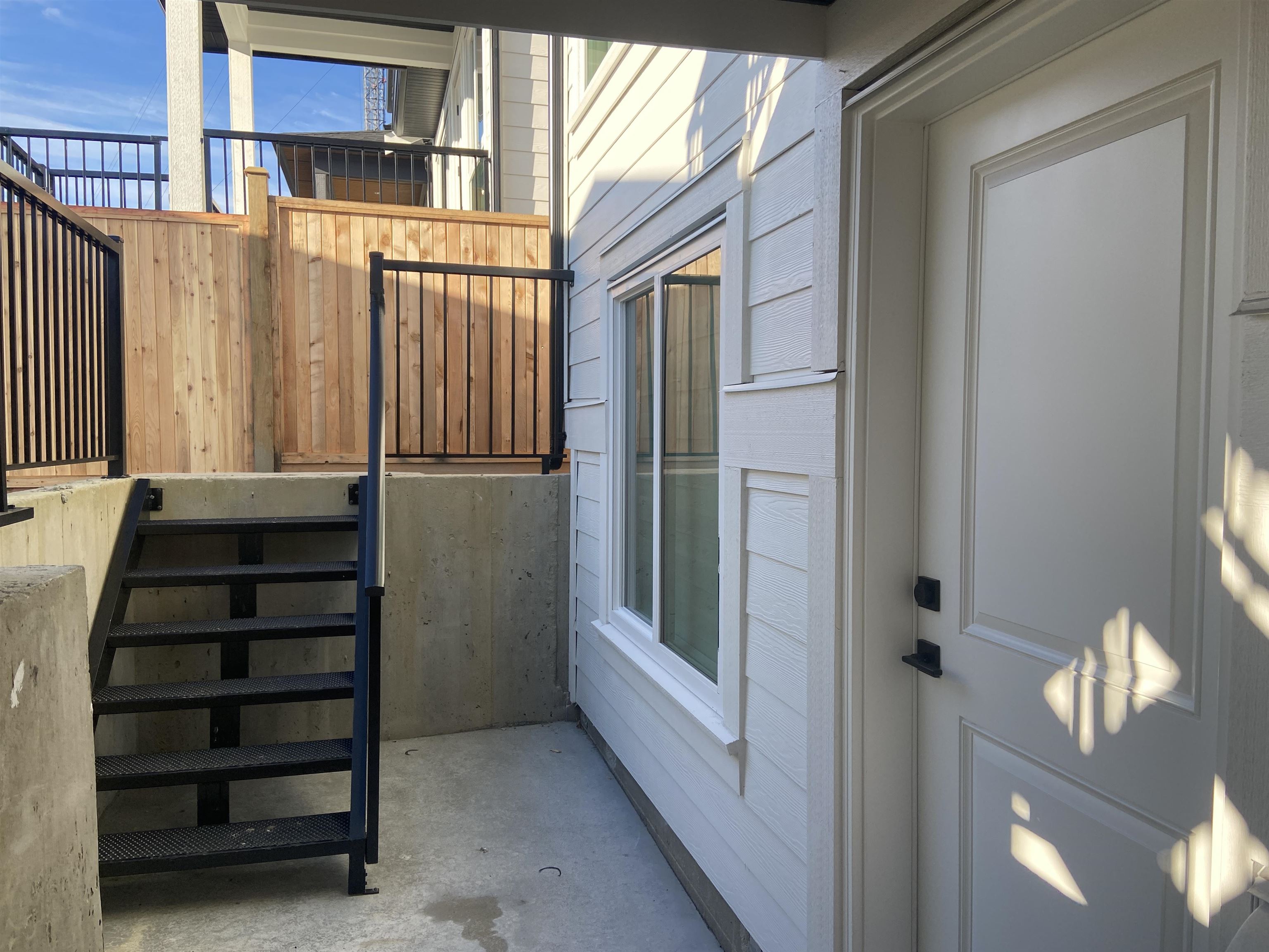 Unit Basement Suite - 16700 20a Avenue, Surrey 3