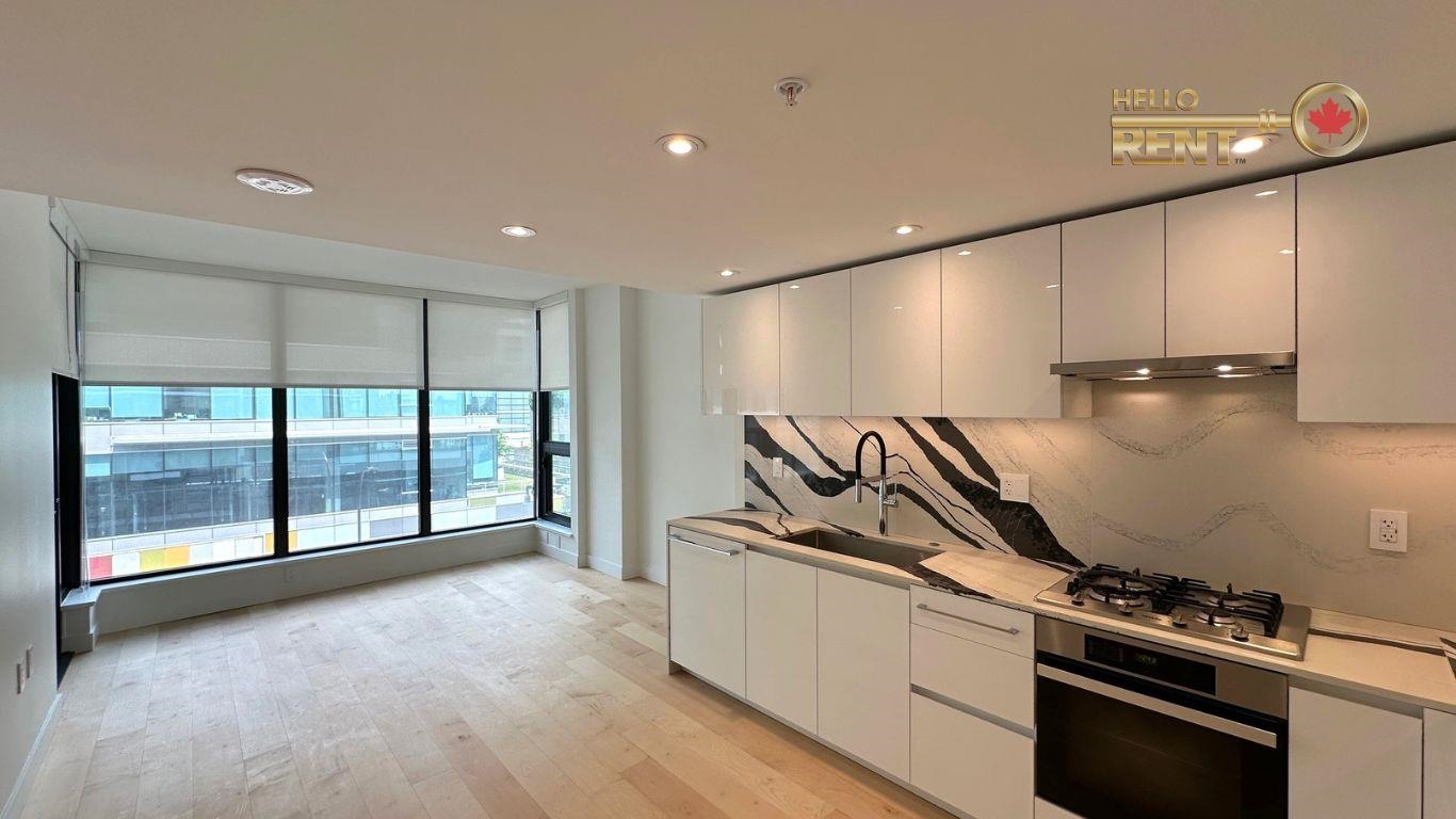 Unit 304 - 135 13th Street E, North Vancouver 2