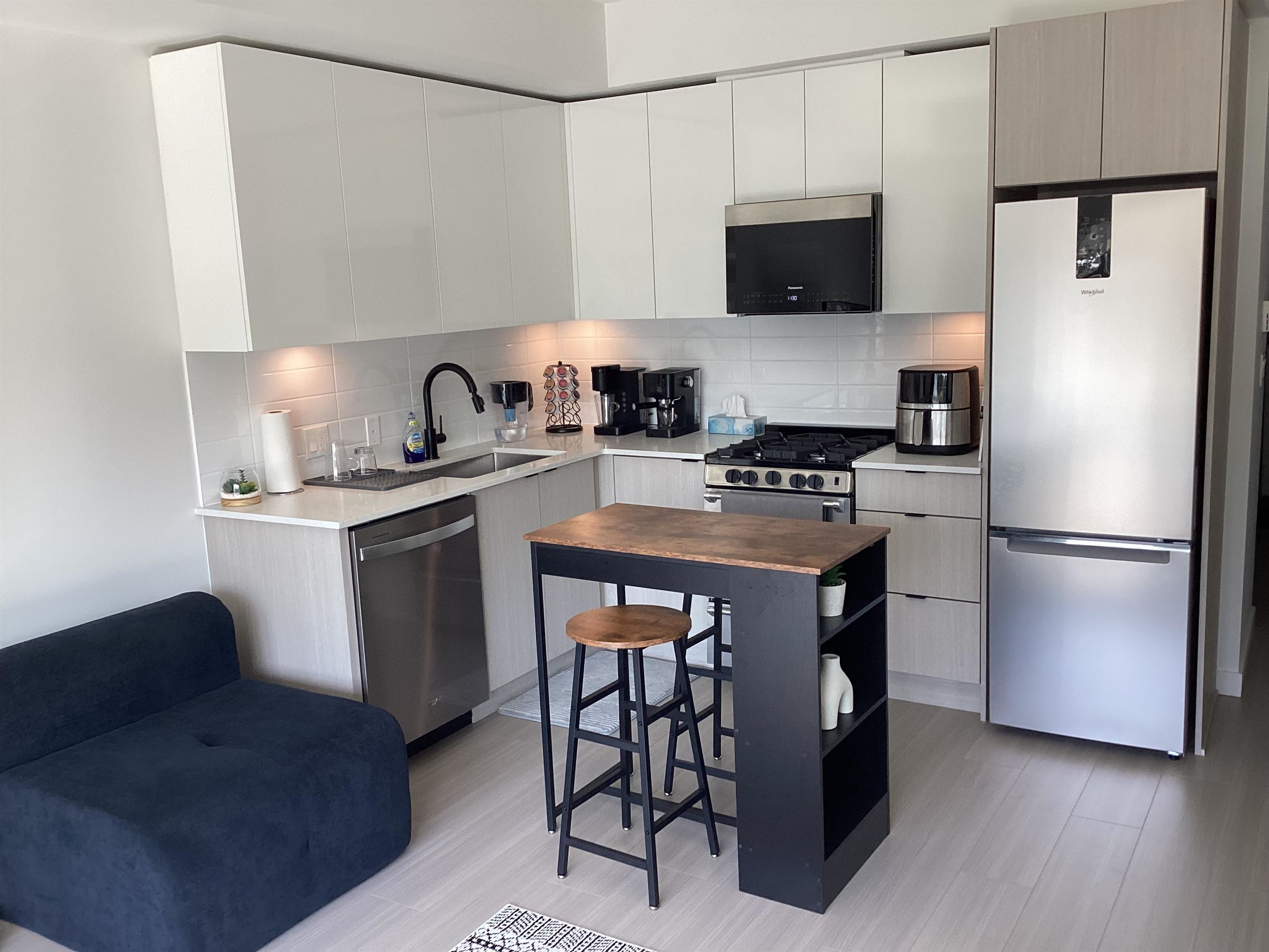 Unit 303 - 2277 Hawthorne Avenue, Port Coquitlam 2