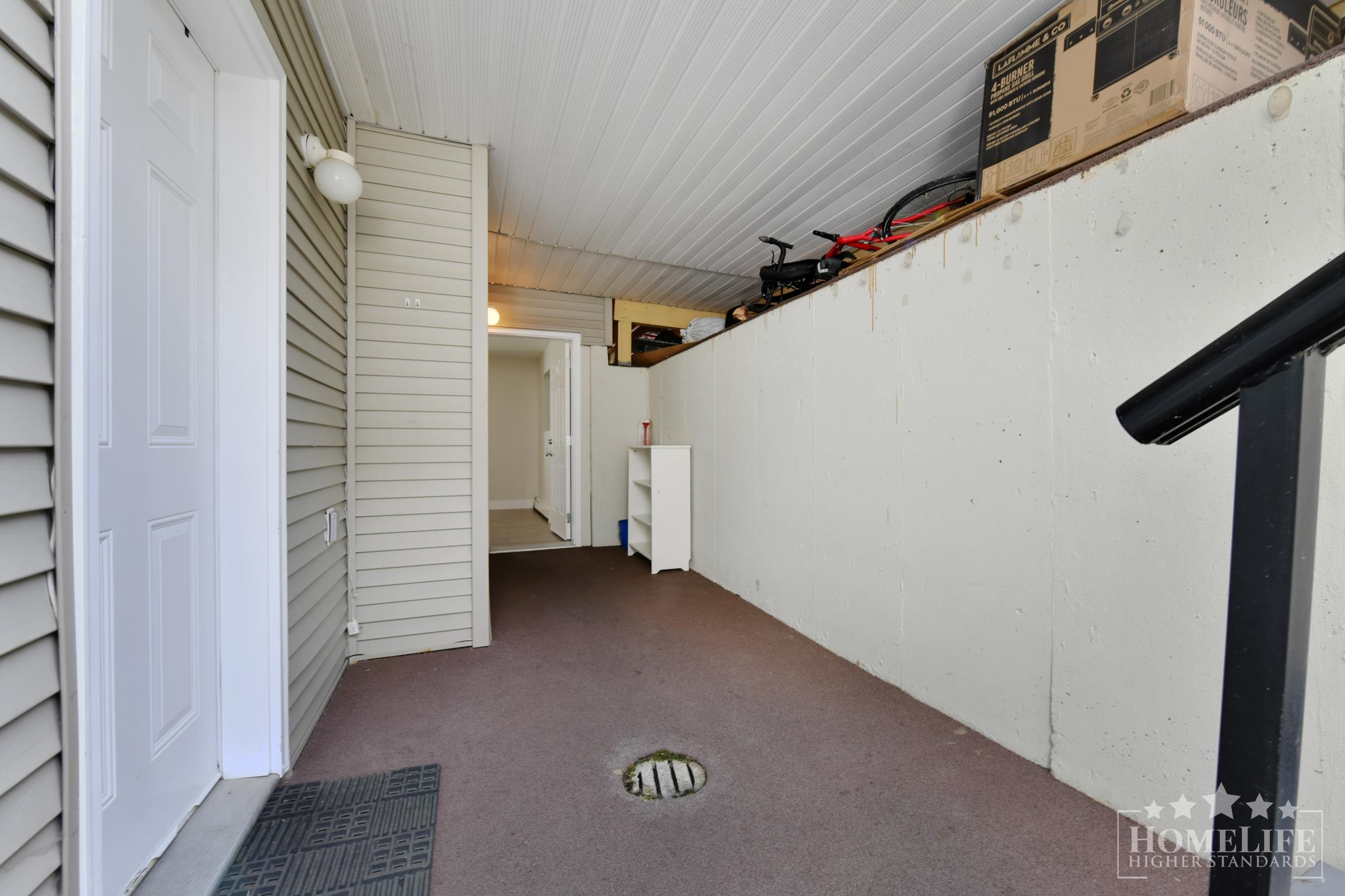 Unit Basement - 7909 147a Street, Surrey 3