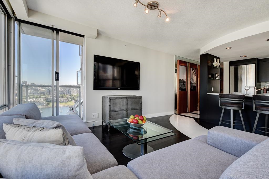 Unit 2106 - 1228 Marinaside Crescent, Vancouver 5
