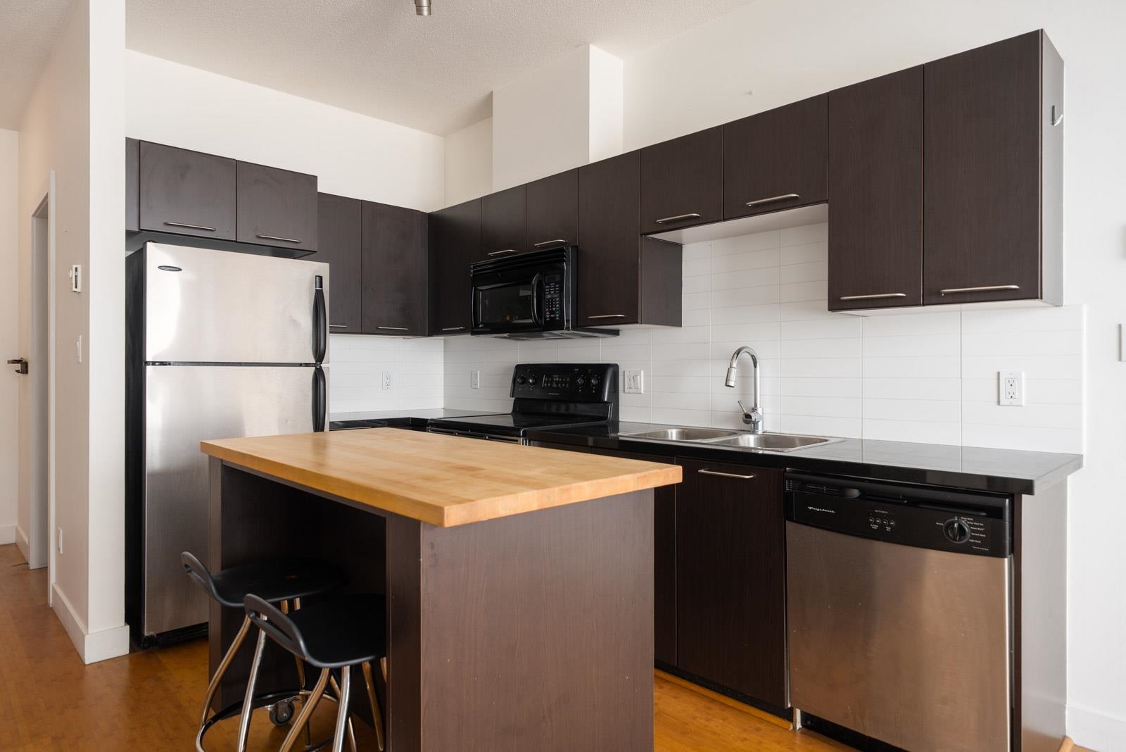 Unit 410 - 205 10th Avenue E, Vancouver 2