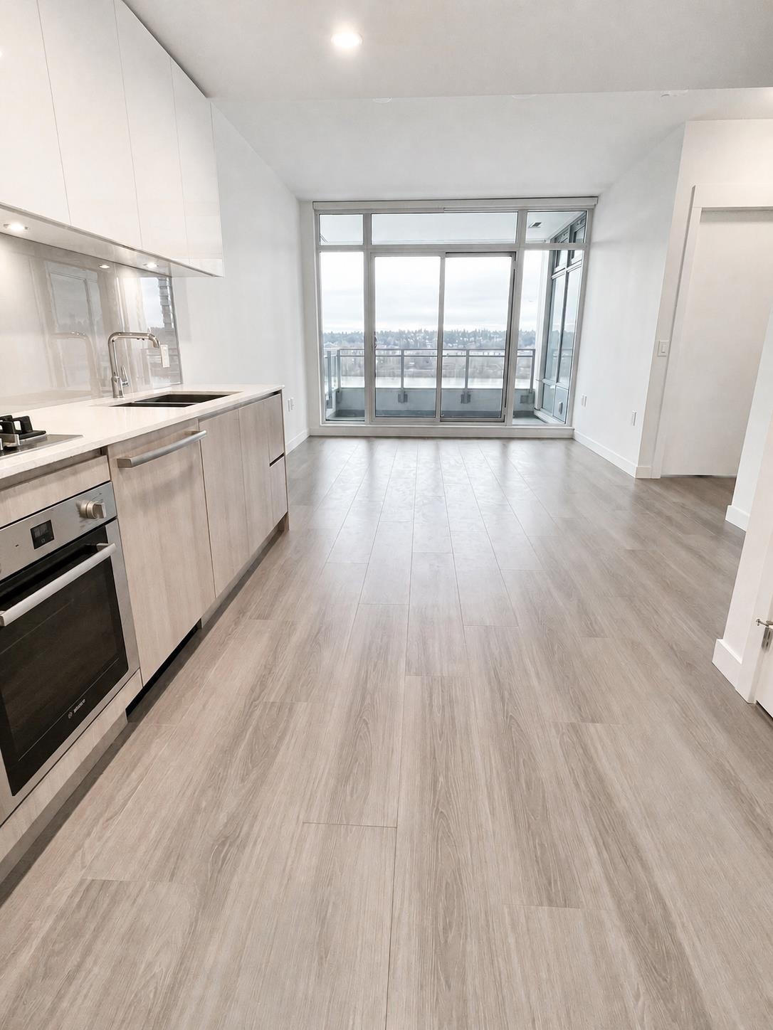 Unit 609 - 618 Carnarvon Street, New Westminster 3
