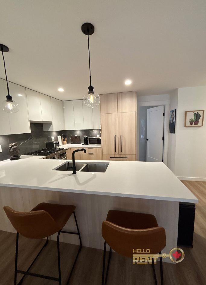 Unit 6 - 237 Ridgeway Avenue, North Vancouver 4