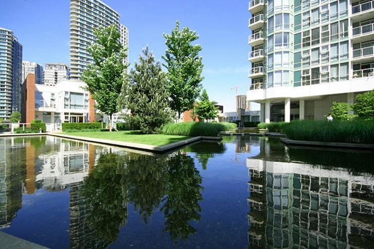 Unit 1005 - 193 Aquarius Mews, Vancouver 4