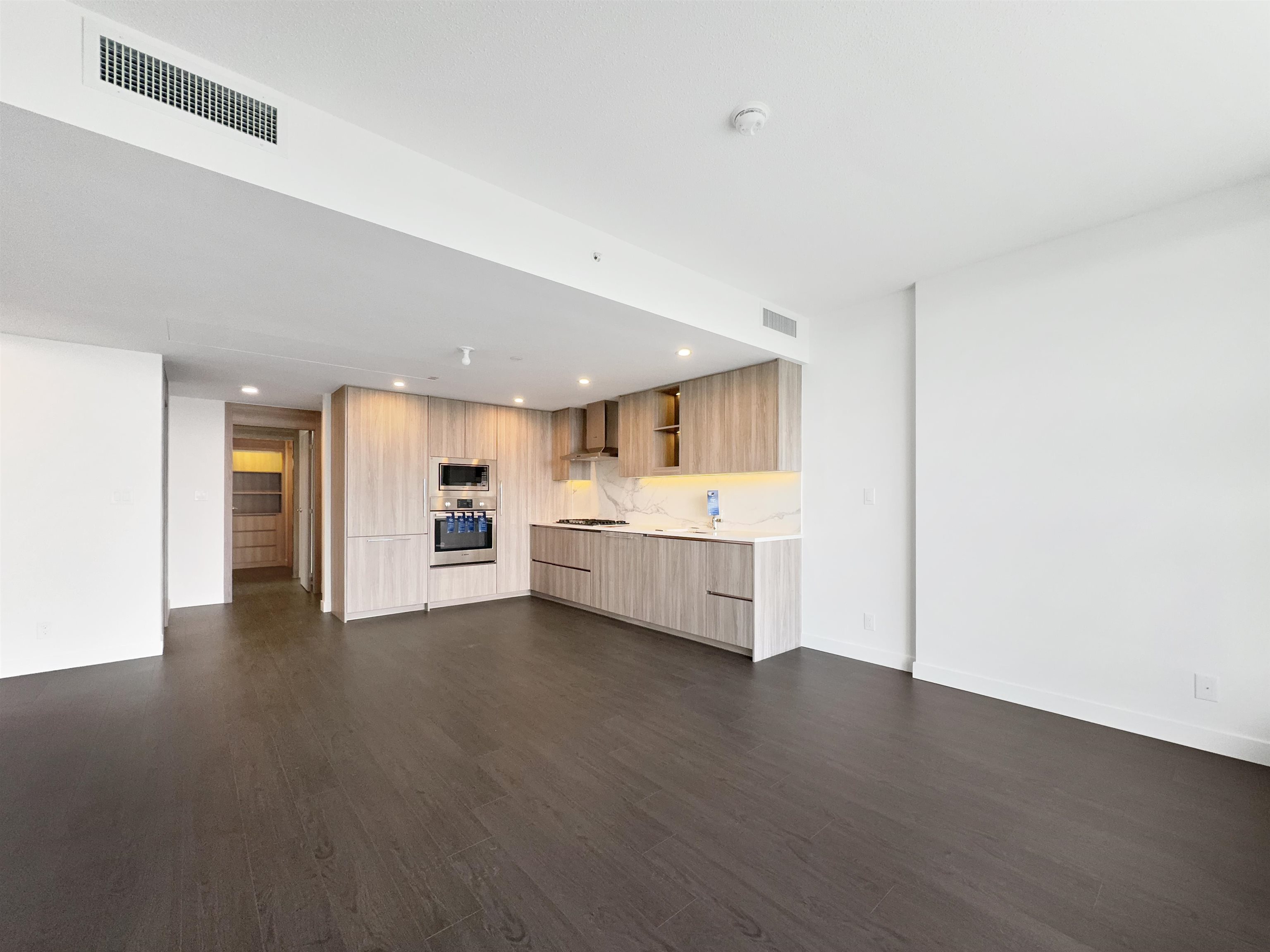 Unit 31xx - 13778 100 Avenue, Surrey 5