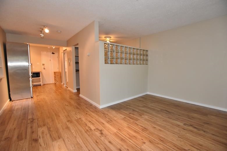 Unit 203 - 1950 8th Avenue W, Vancouver 4