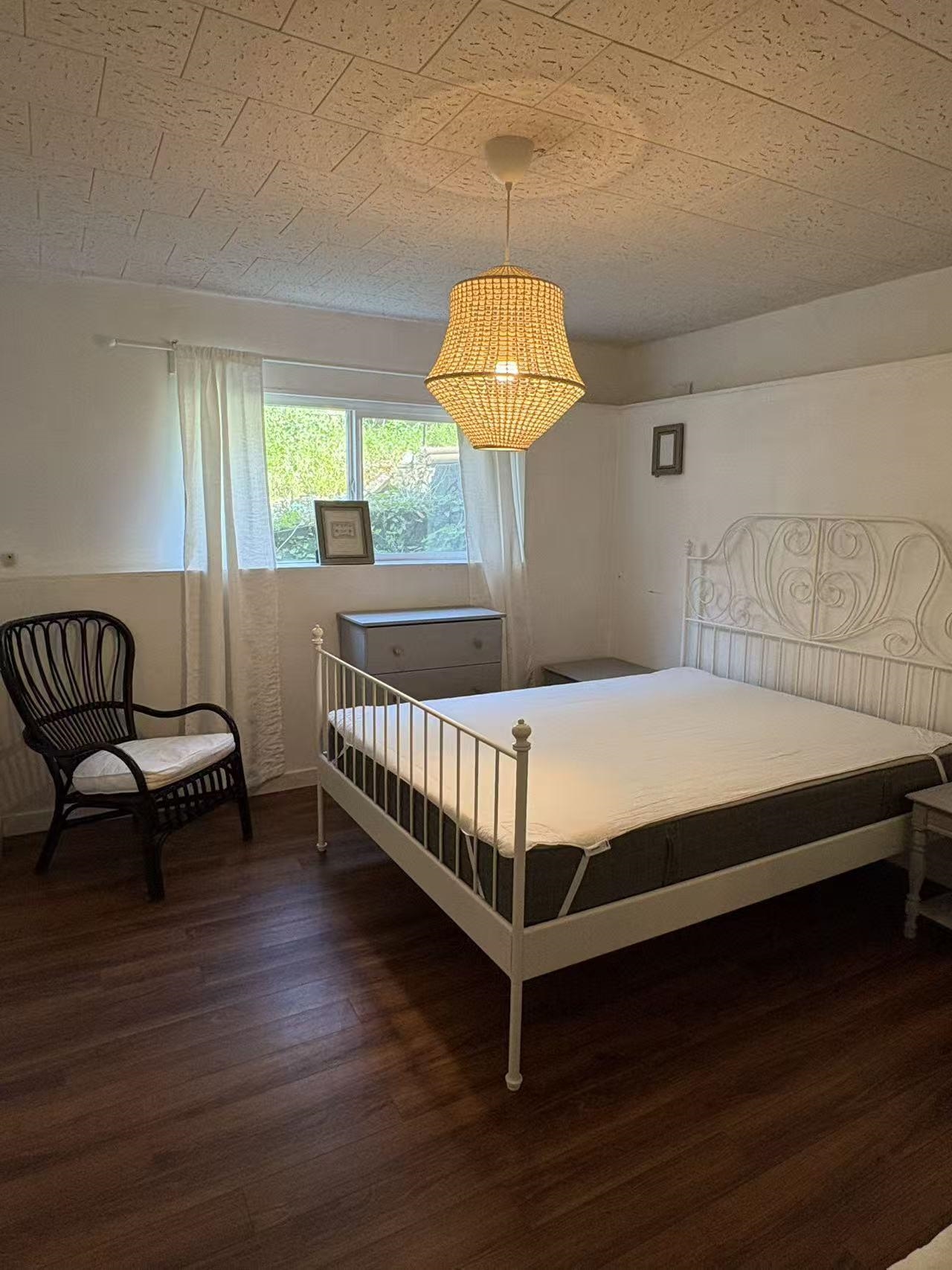 2954 Dollarton, North Vancouver 3