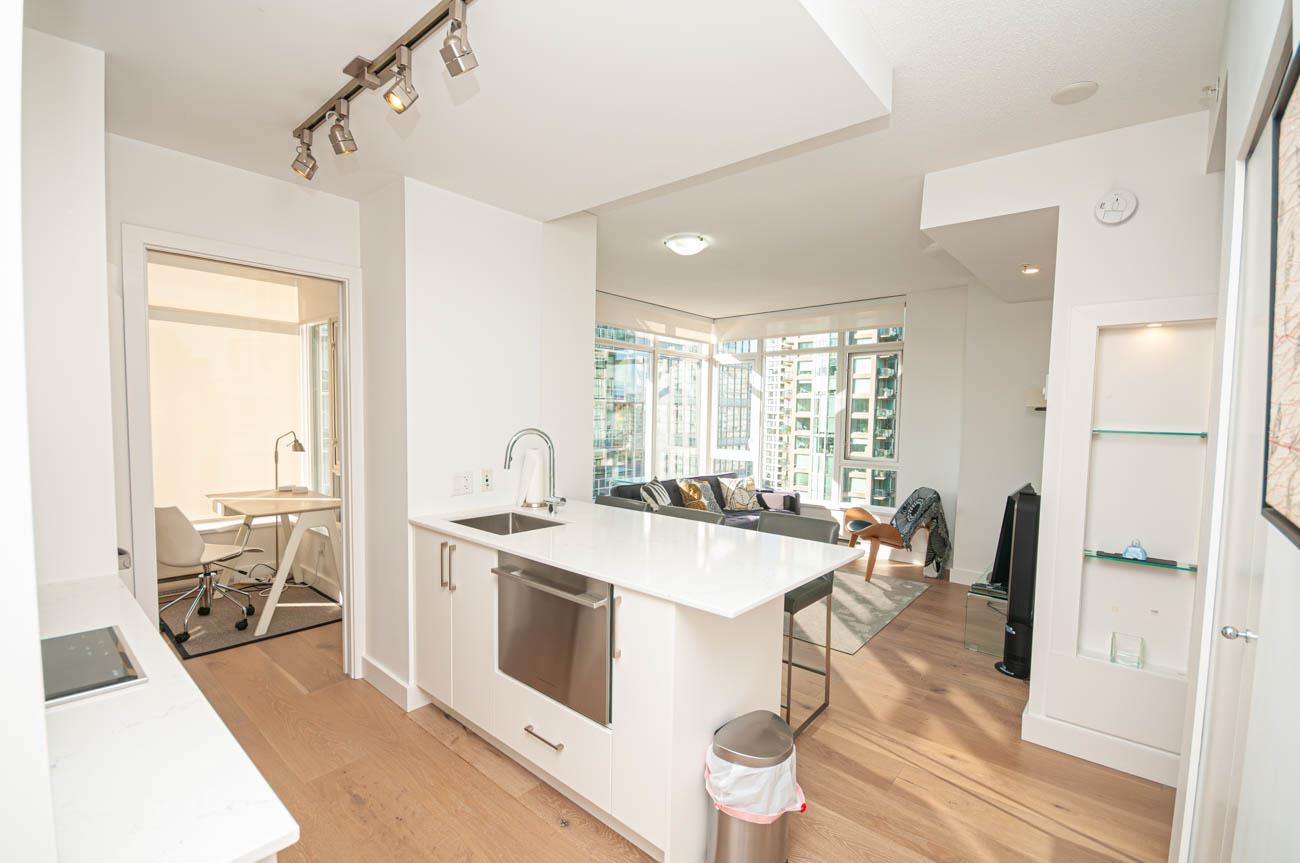 Unit 1306 - 480 Robson Street, Vancouver 4
