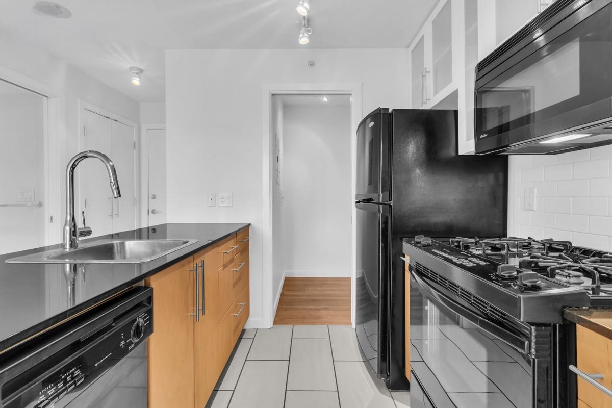 Unit 1703 - 1225 Richards Street, Vancouver 3