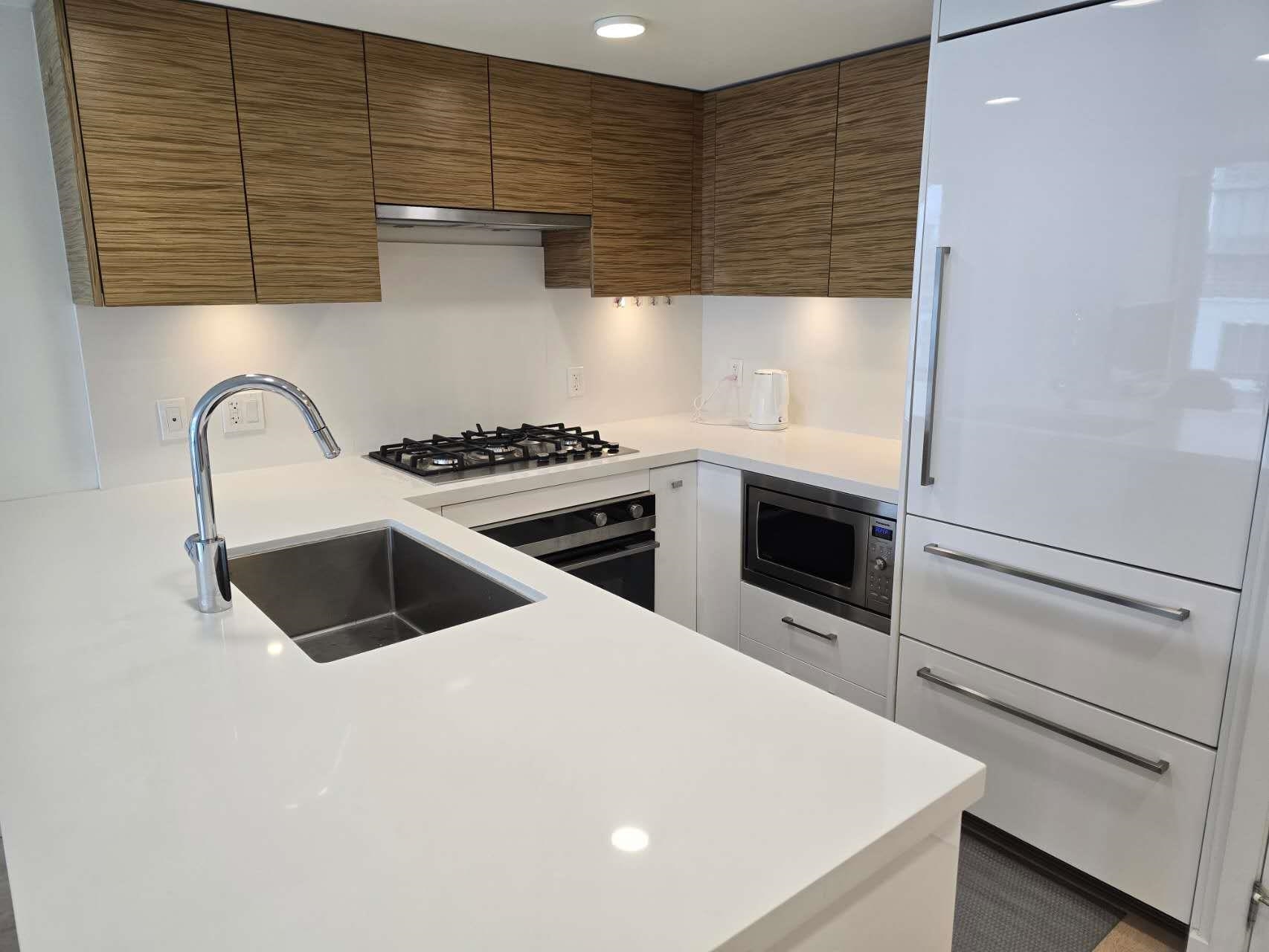 Unit 1601 - 7333 Murdoch Avenue, Richmond 5