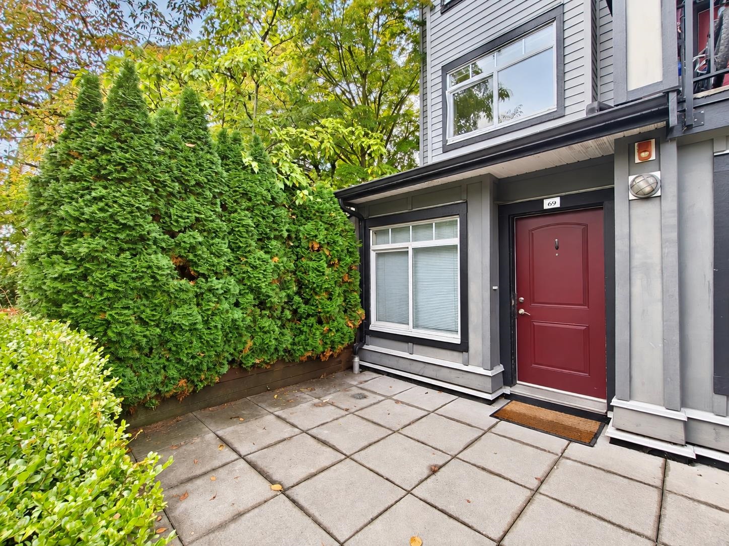 Unit 69 - 7428 14th Avenue, Burnaby 3