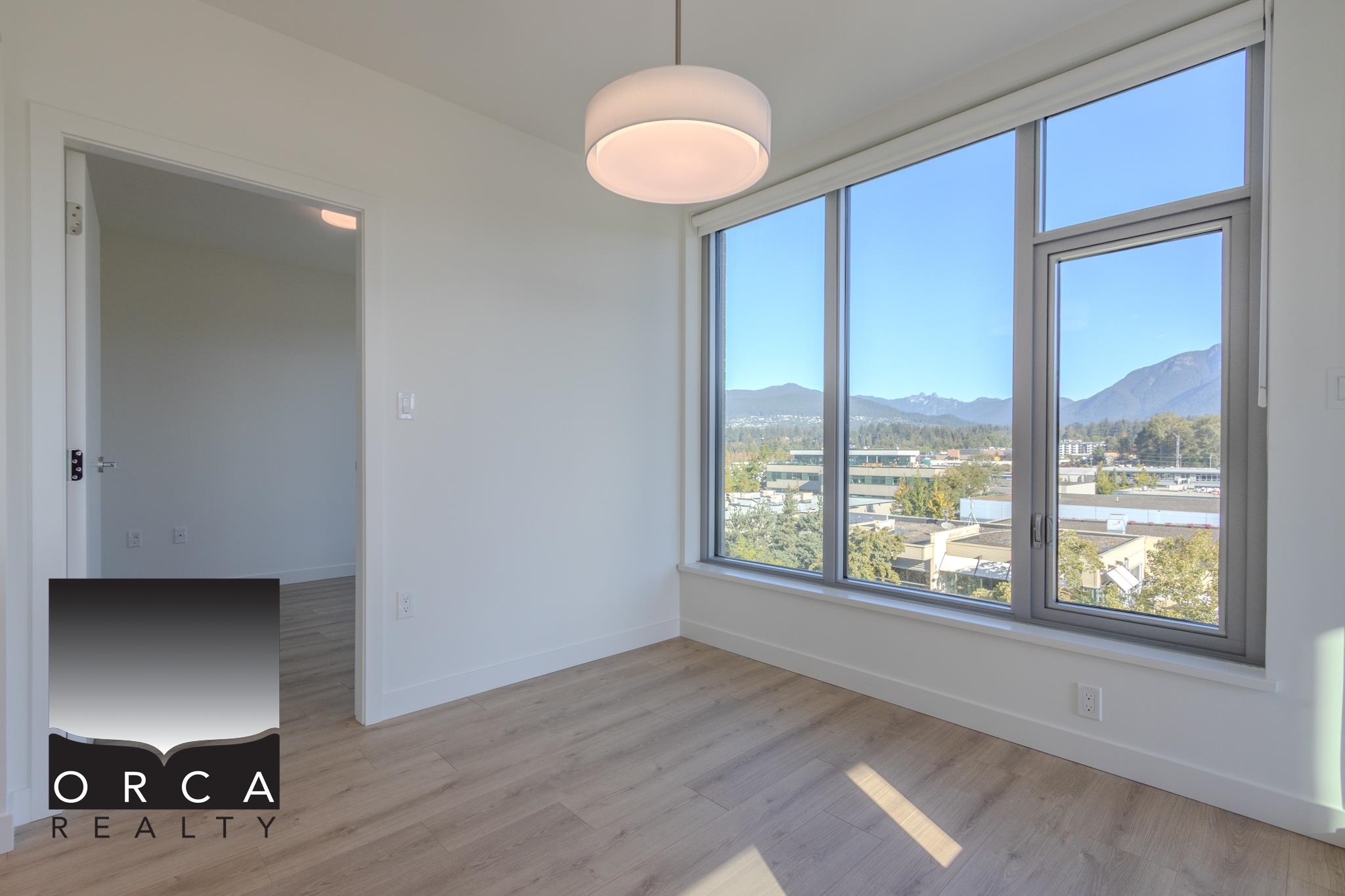 Unit 609 - 755 Harbour Drive, North Vancouver 4