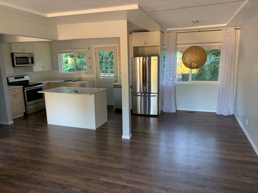 Unit Upstairs - 2405 Norcrest Court, Burnaby 4