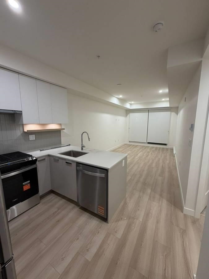 Unit 321 - 13760 76 A Avenue, Surrey 4