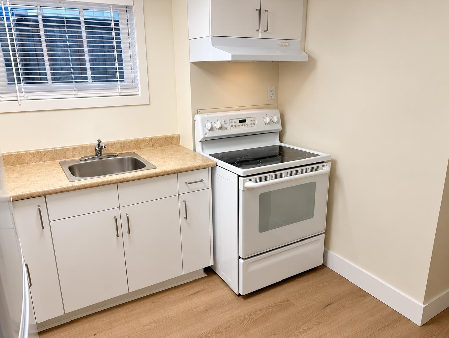 4147 W13th Ave, Vancouver 4