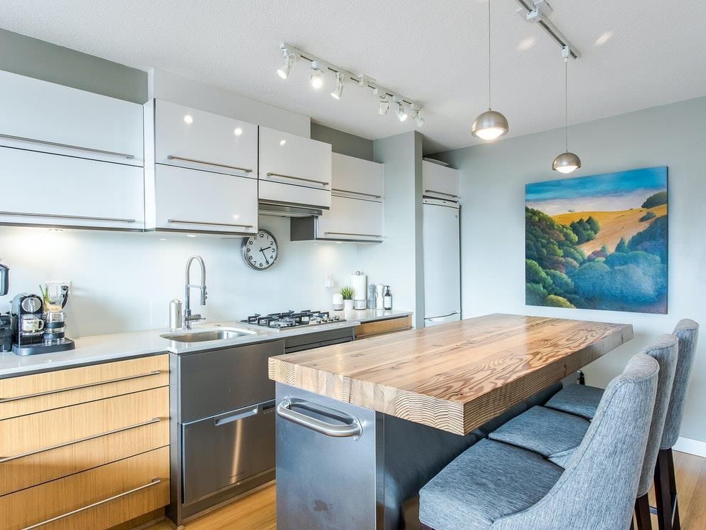 Unit 605 - 718 Main Street, Vancouver 3