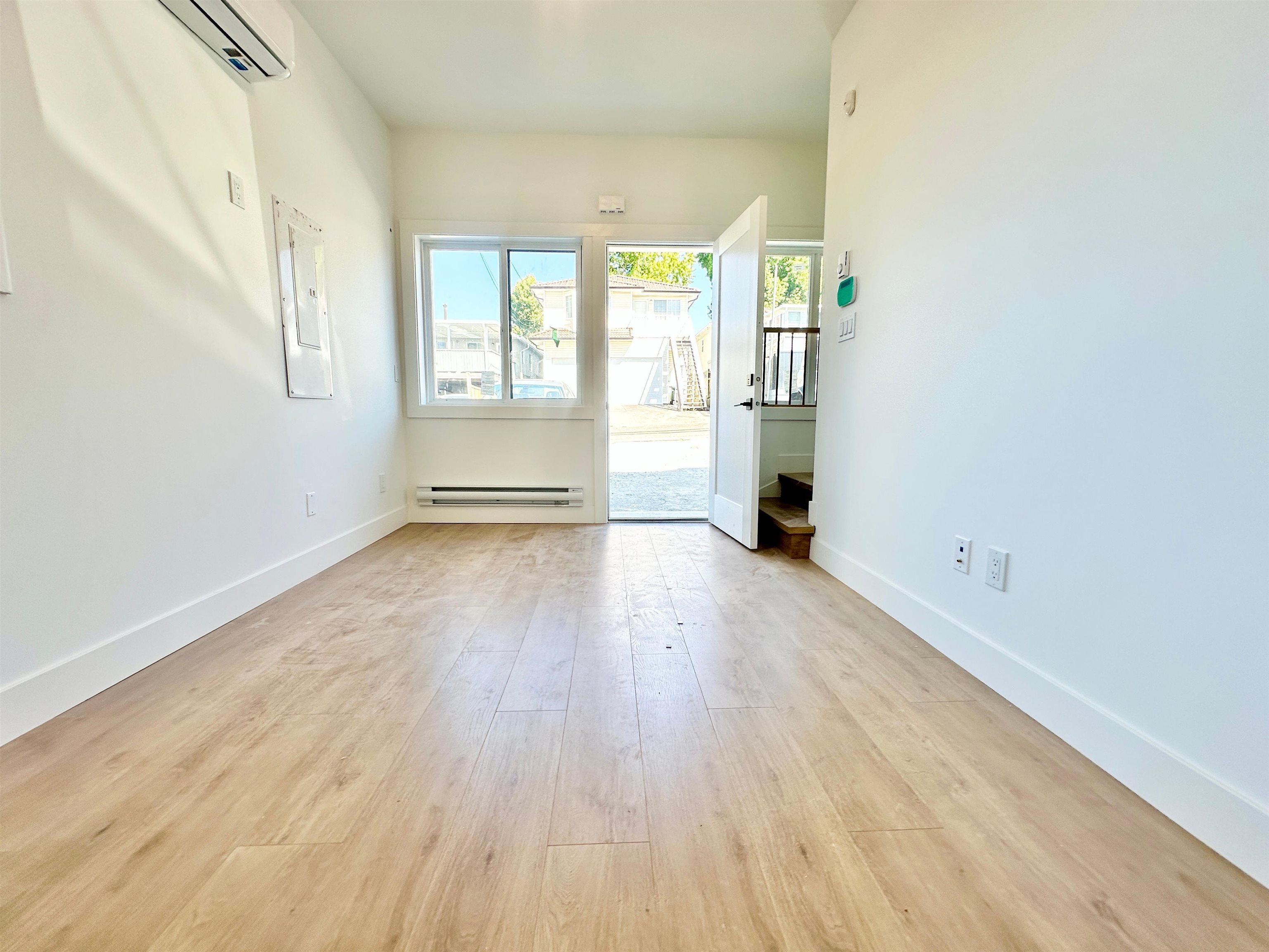 3873 Napier Street, Vancouver 4