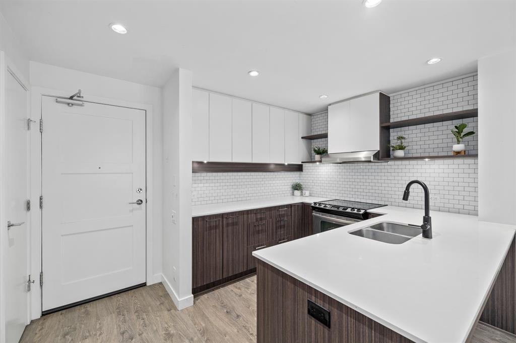 Unit 303 - 553 Foster Avenue, Coquitlam 2