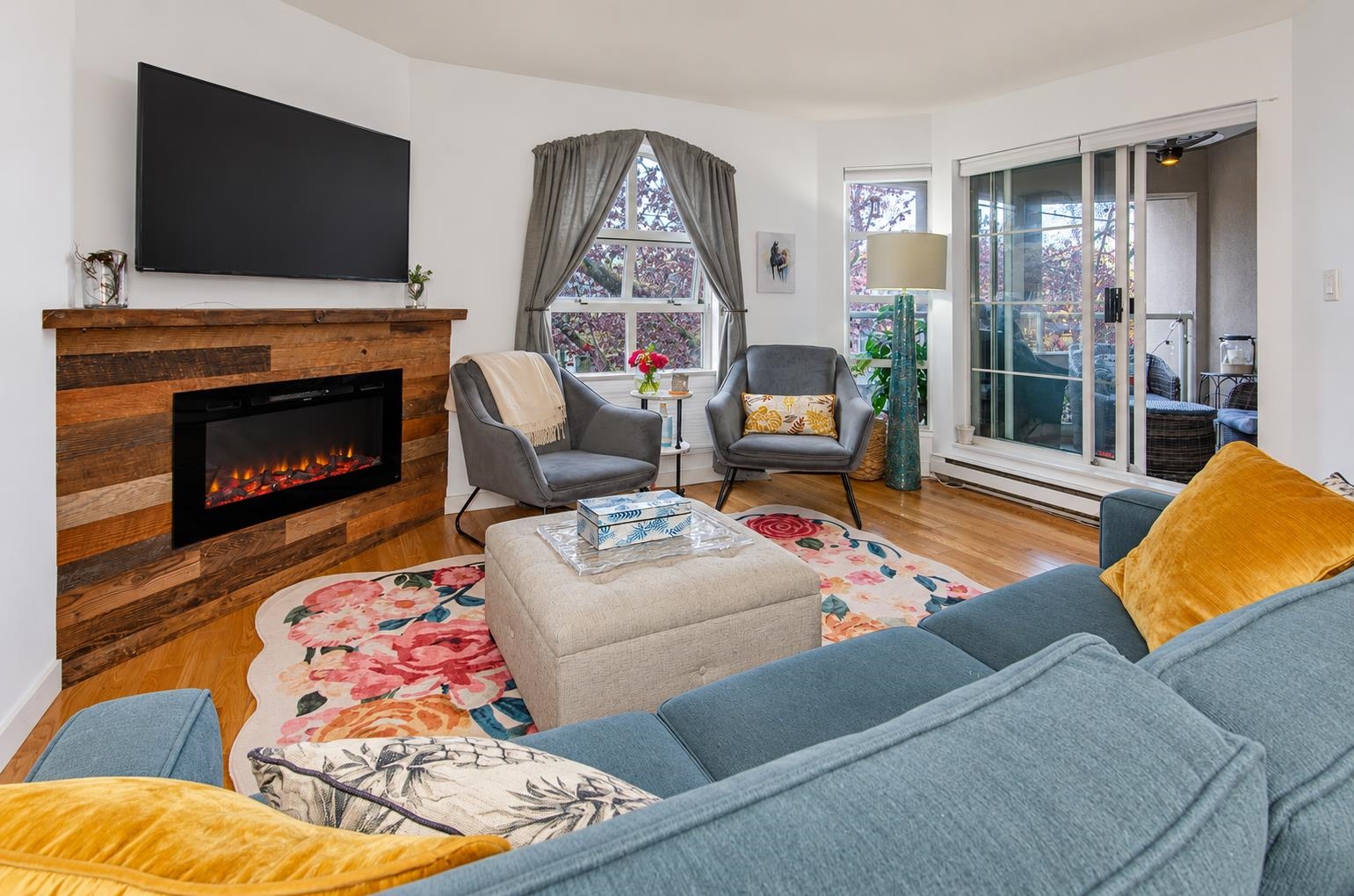 Unit 212 - 1082 8th Avenue W, Vancouver 3