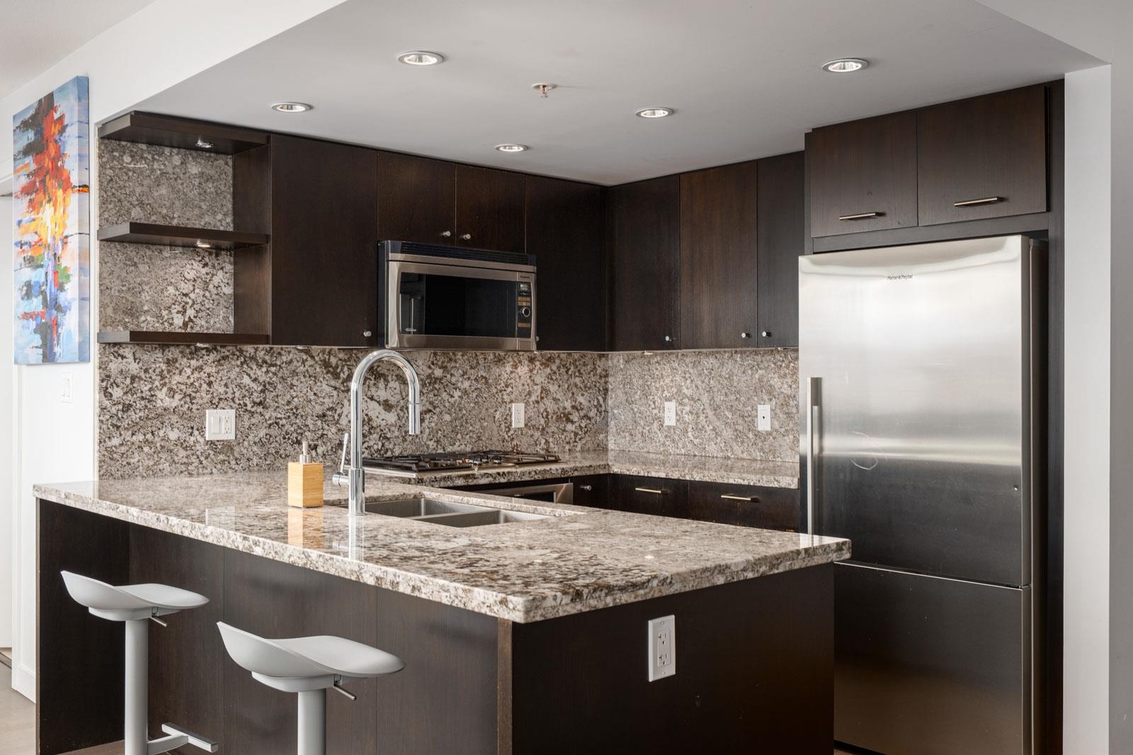 Unit 703 - 1455 George Street, White Rock 2